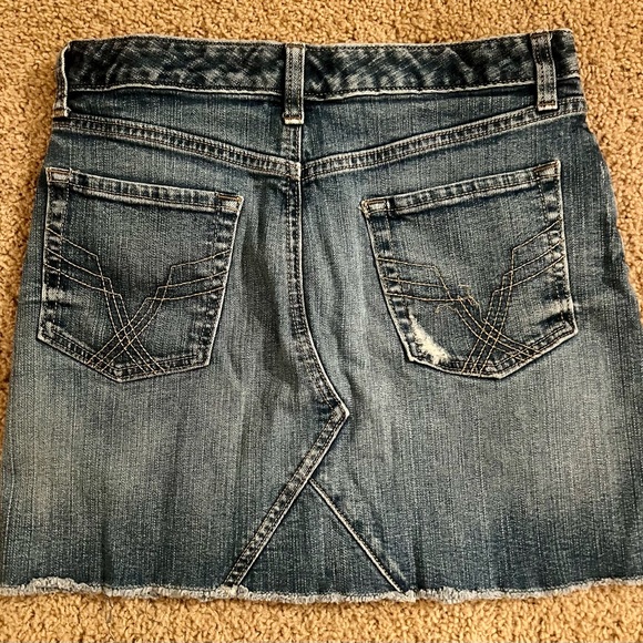 Your go to denim skirt with a slight little flar - Picture 2 of 3